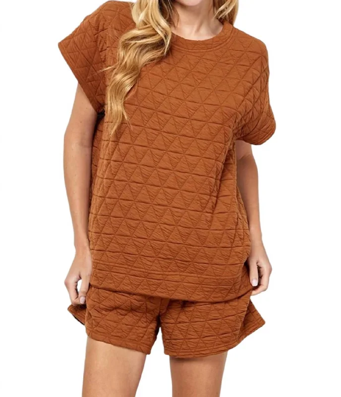 Quilted Short Sleeve Top In Rust