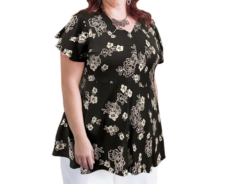 Printed Short Sleeve Baby Doll Top - Plus In Black/white Floral